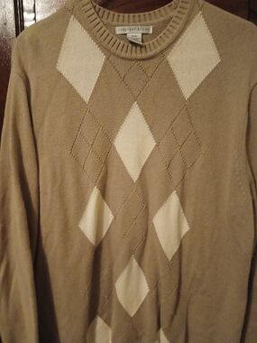 croft & barrow Tan Crewneck Sweater with Cream Argyle